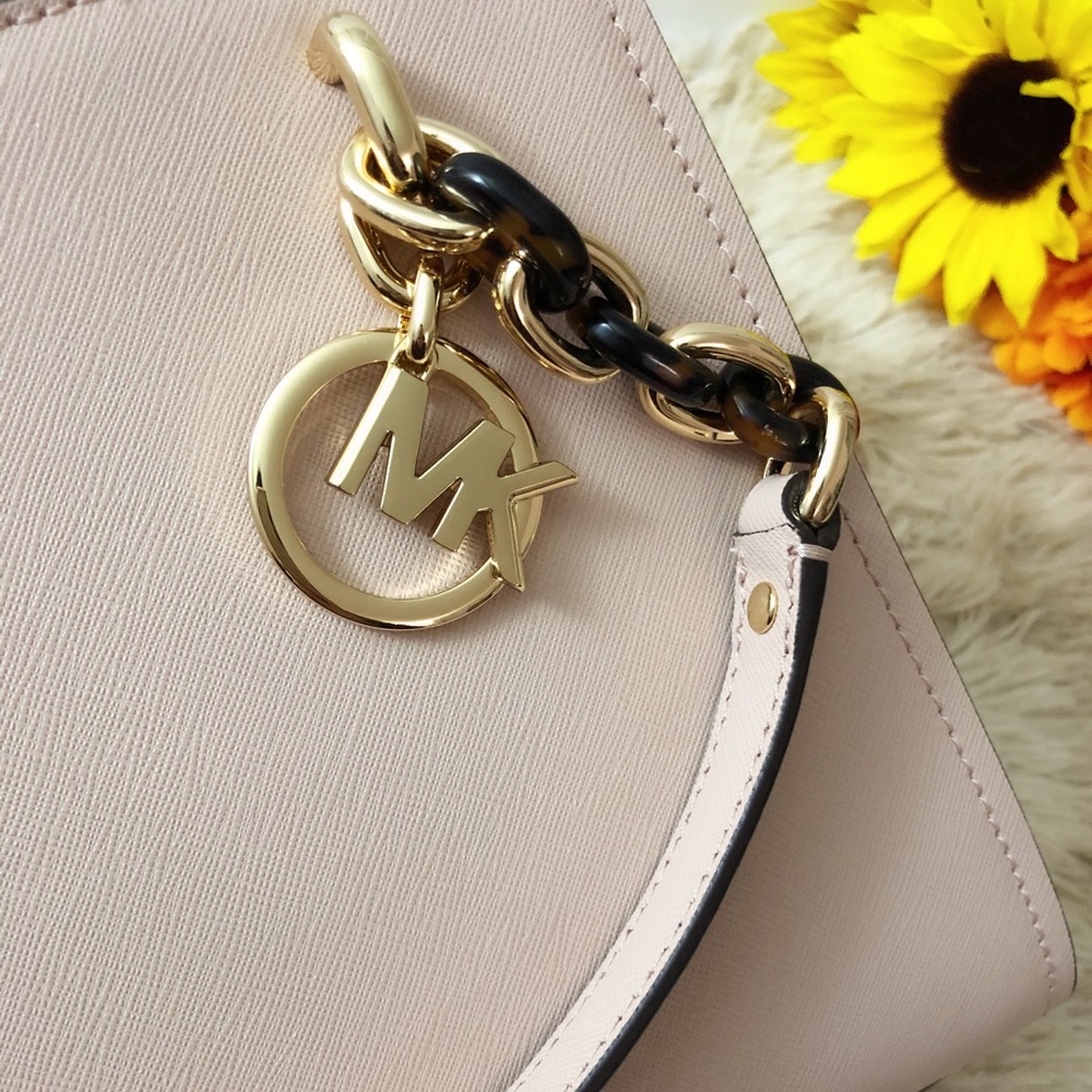 NWT Michael Kors Sofia Medium Leather Satchel - Picture 6 of 8